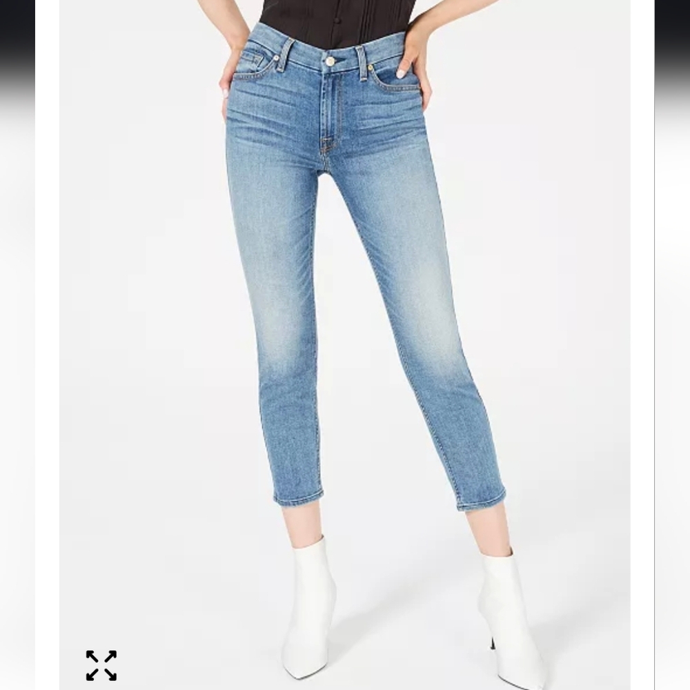 7 FAM Kimmie Crop
